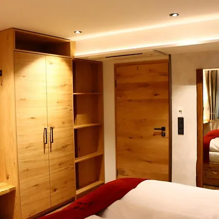 Landsteakhaus 4*