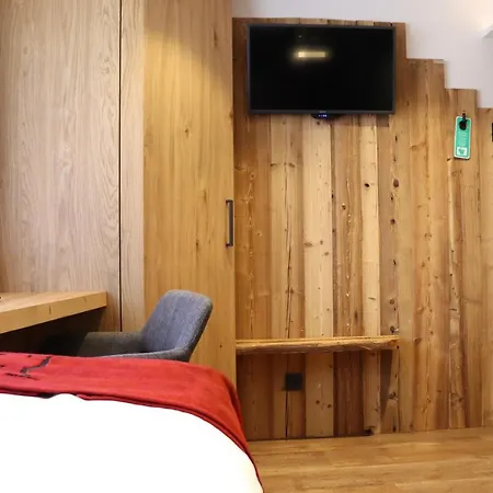 Landsteakhaus Guest house
