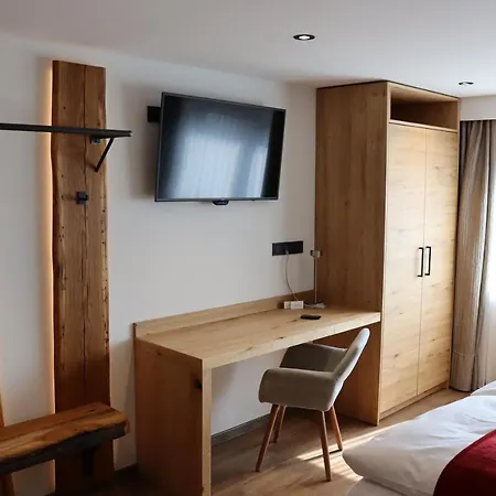 Landsteakhaus Guest house *