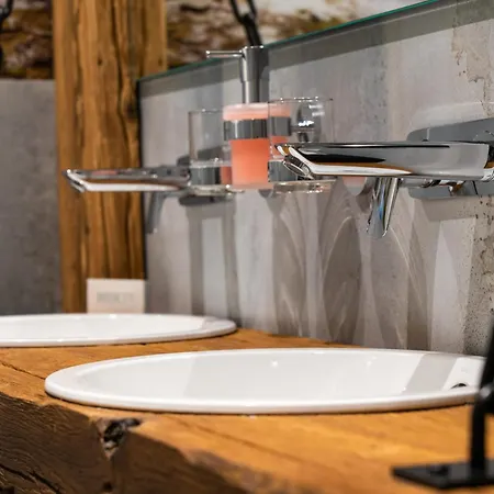 Pensión Landsteakhaus 4*