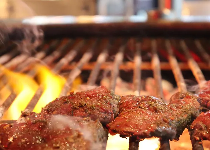 Landsteakhaus בית הארחה